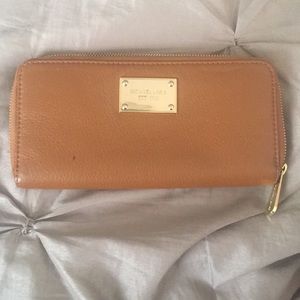 Michael Kors wallet